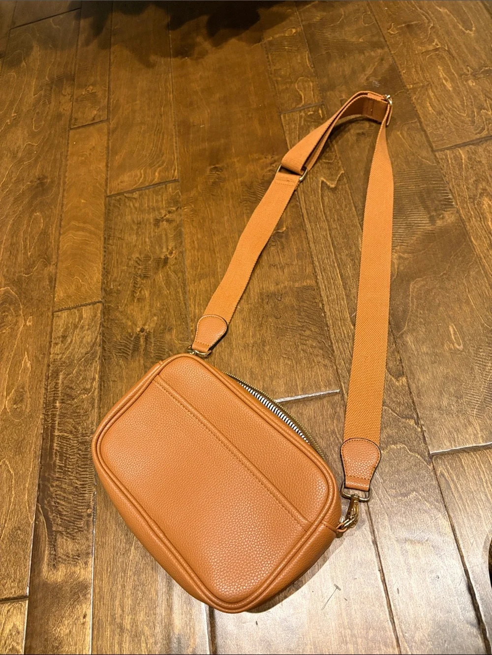 Medium sized Crossbody Bag